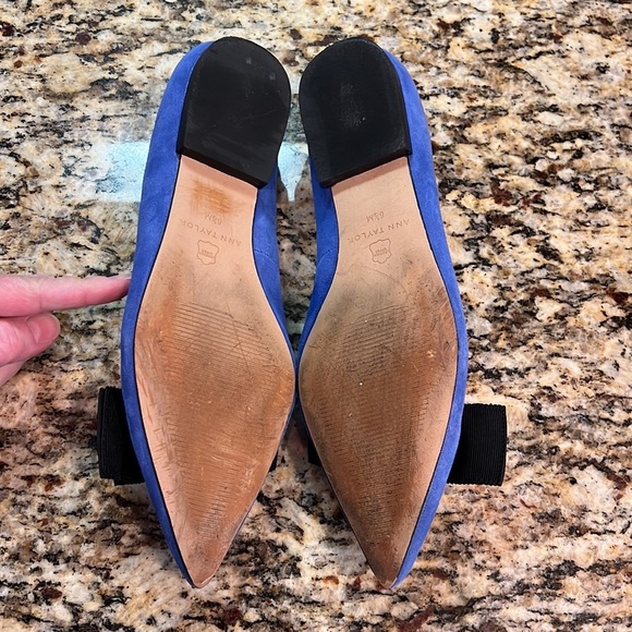 Ann Taylor Suede Bow Pointy Toe Loafer Flats Blue Size 6.5 - Picture 12 of 13